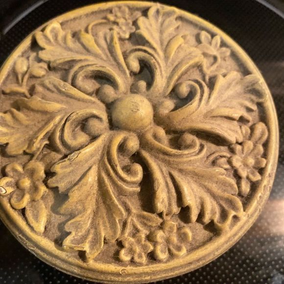 Small jewelry container-Gently used, plenty of life left​ - Picture 2 of 11